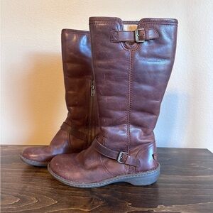 UGG Tupelo Brown Leather Boots sz 8